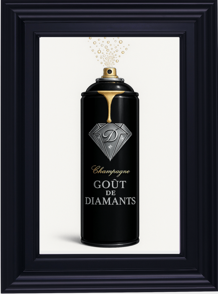 Black spray can with gold accents and 'Gét de Diamants' text on a white background