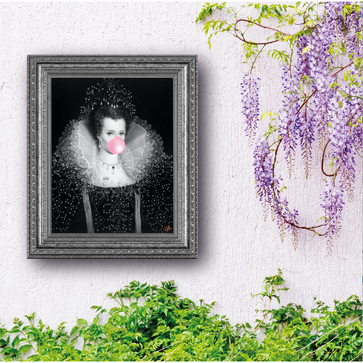 Light Gray Modernised Queenie Elizabeth.... YARDART UK