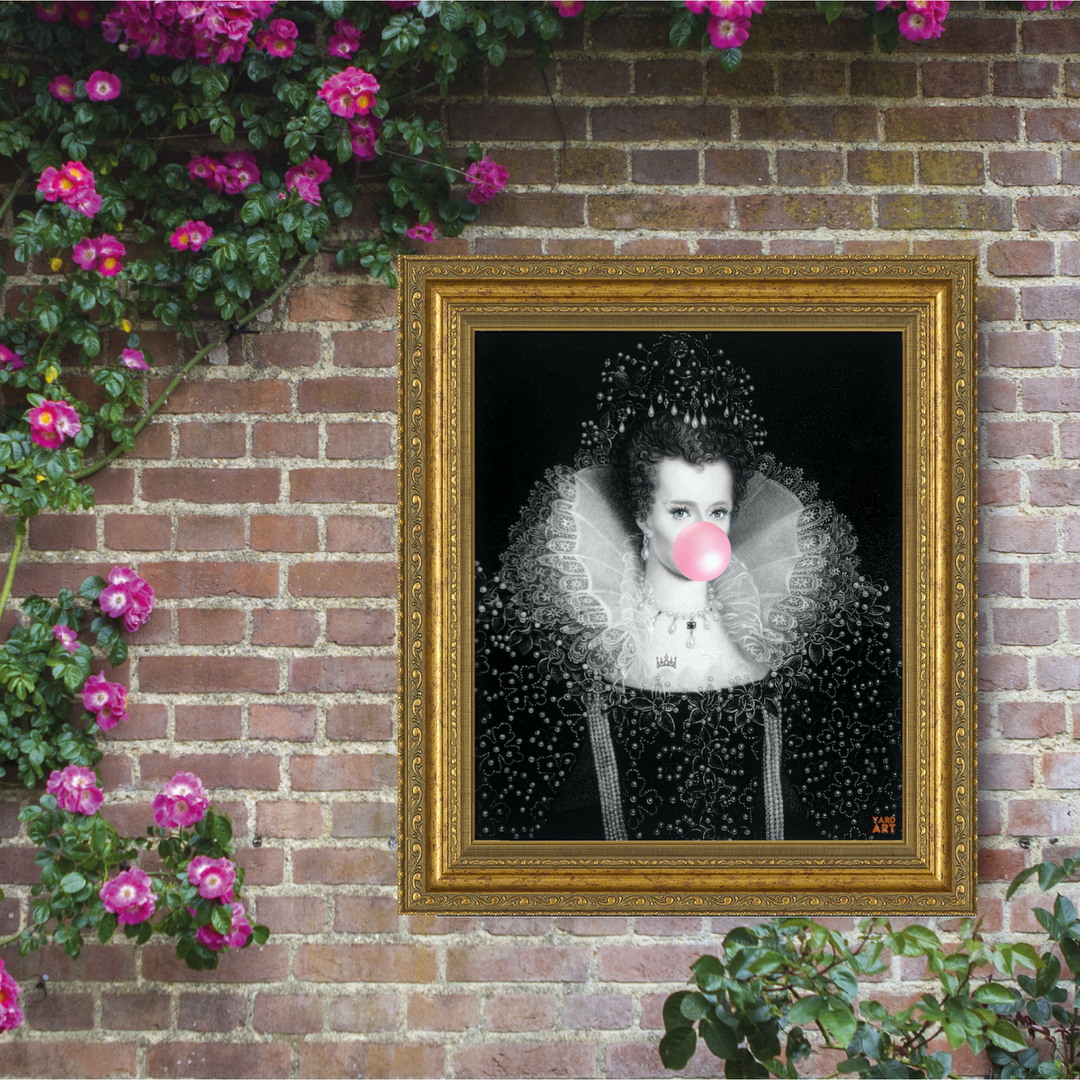 Dim Gray Modernised Queenie Elizabeth.... YARDART UK